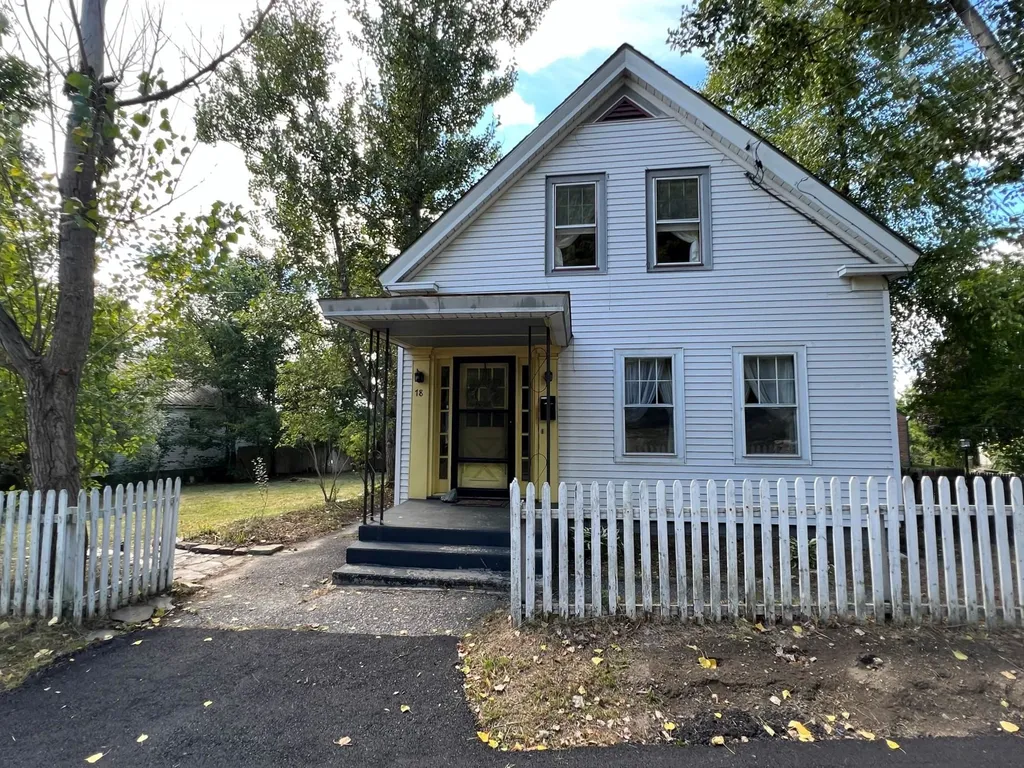 18 Hanover Street Claremont NH 03743