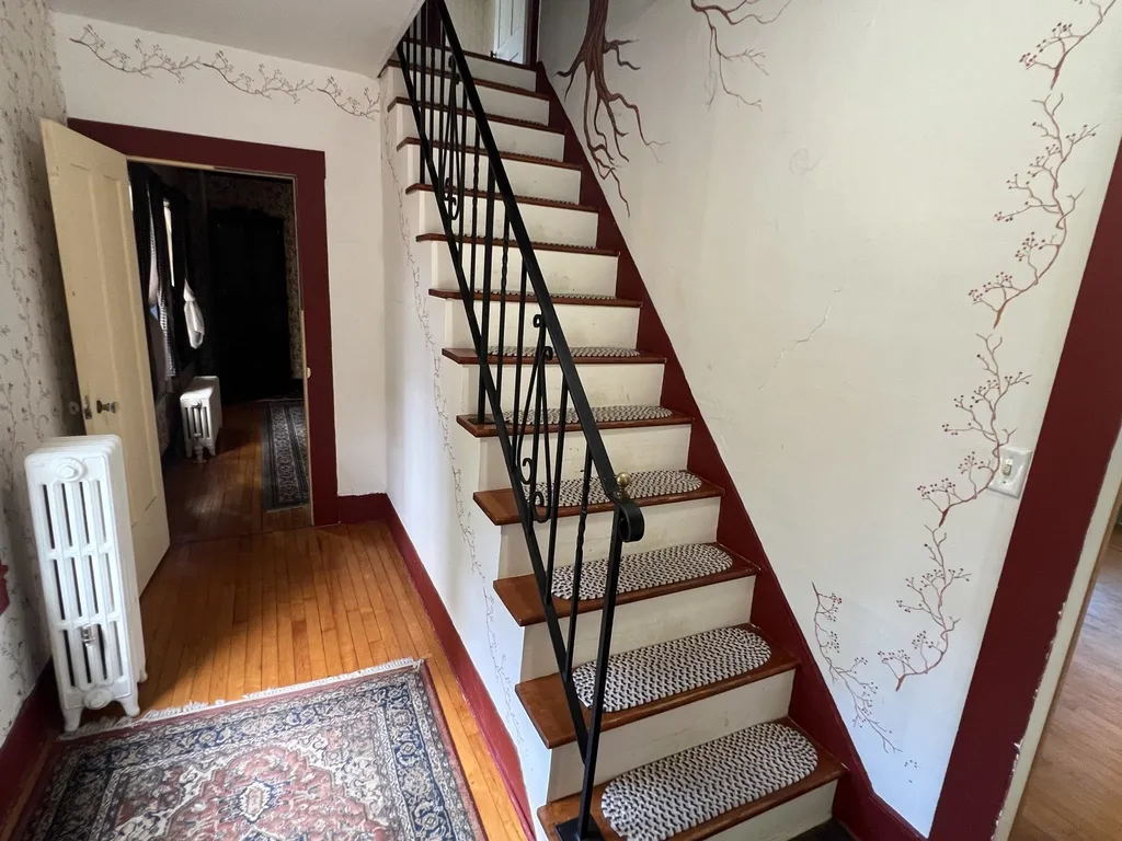 18 Hanover Street Claremont NH 03743