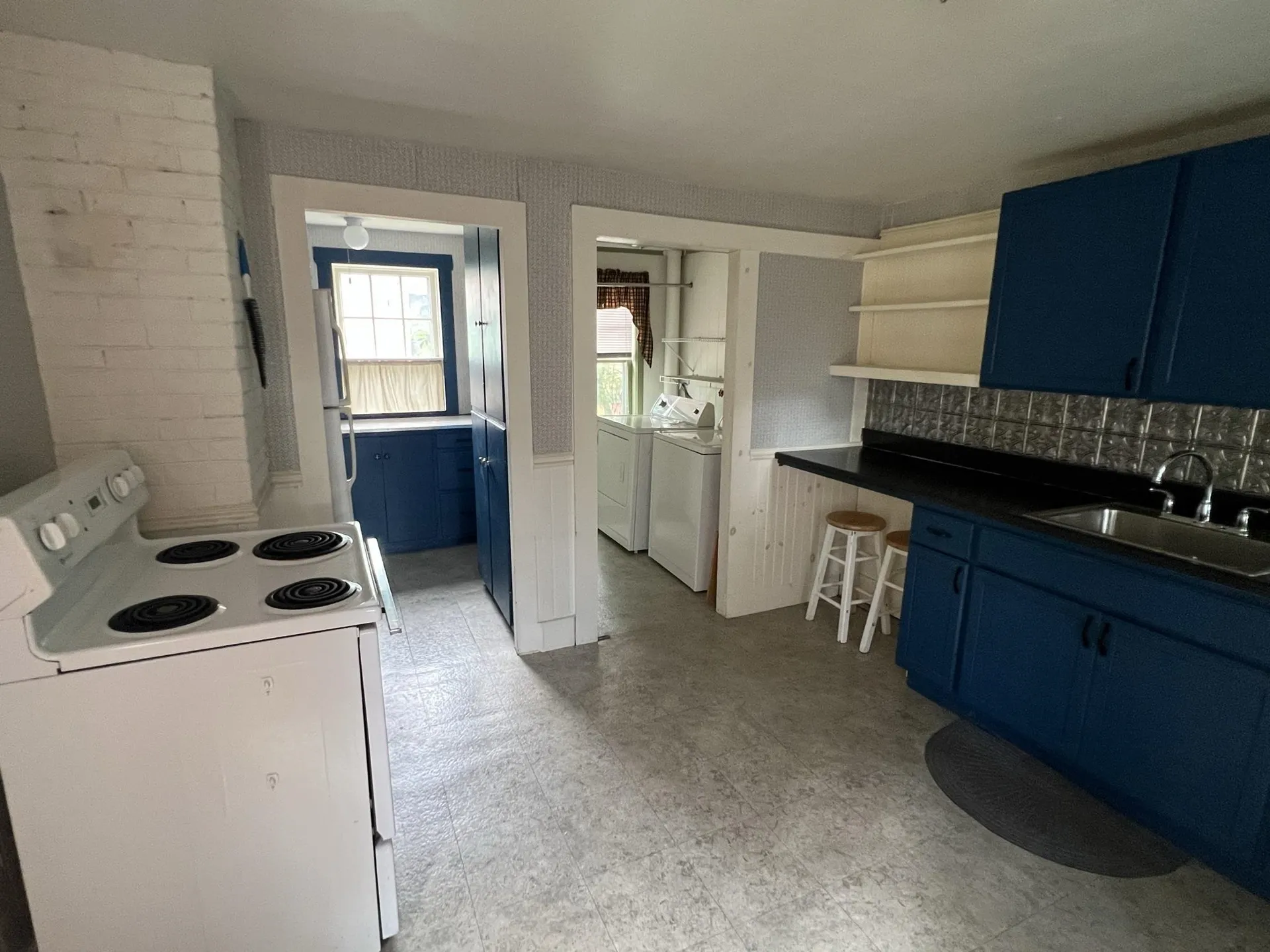 18 Hanover Street Claremont NH 03743