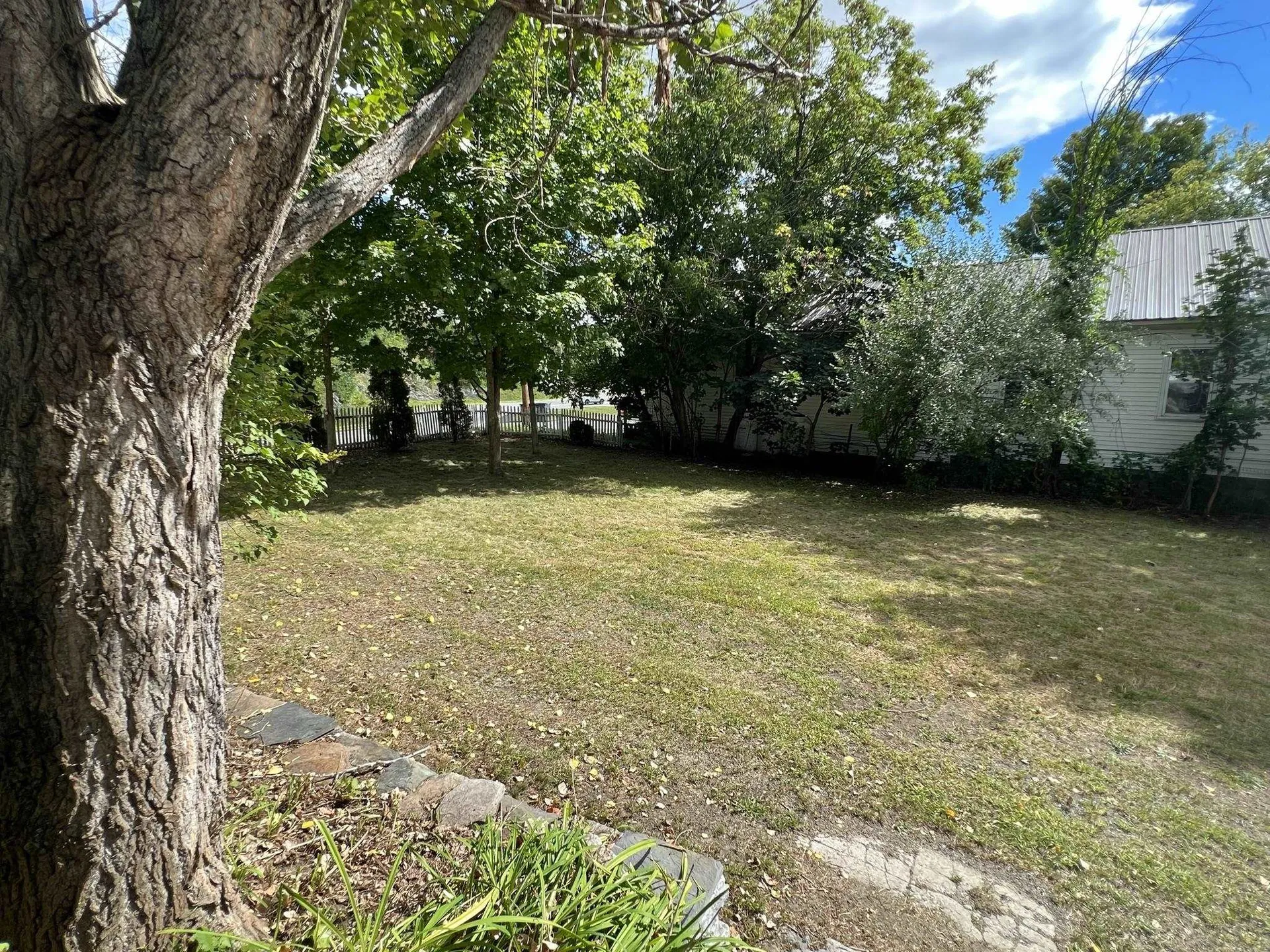 18 Hanover Street Claremont NH 03743