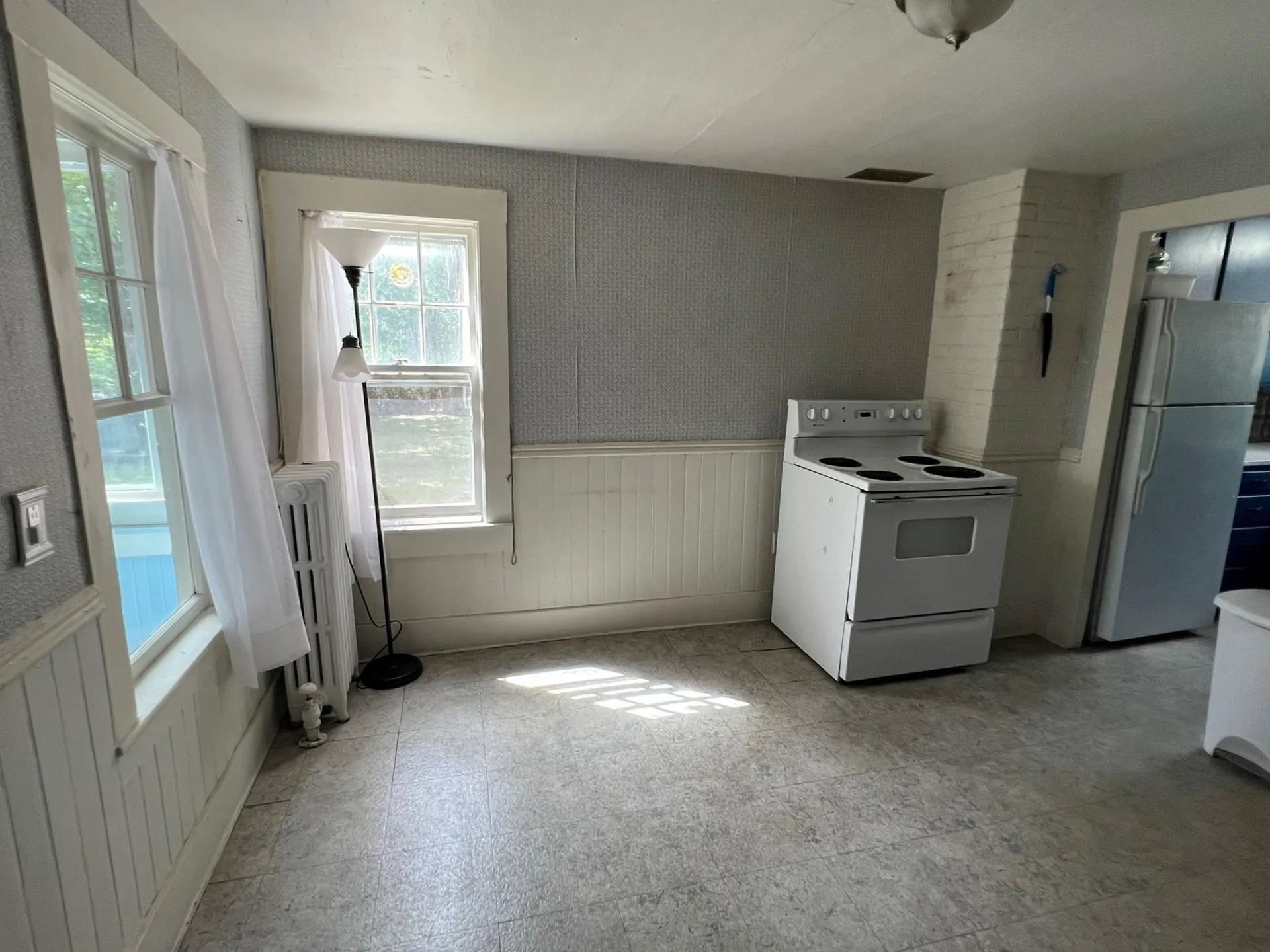 18 Hanover Street Claremont NH 03743