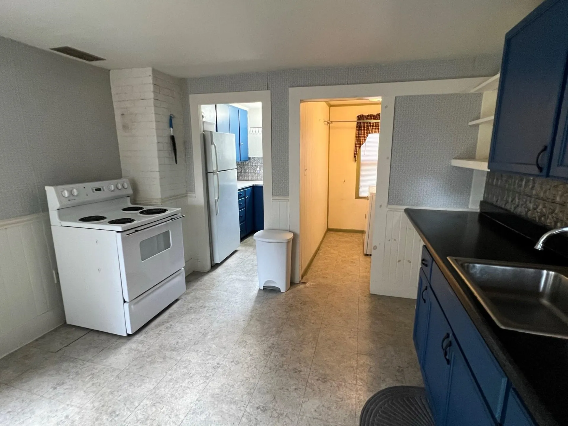 18 Hanover Street Claremont NH 03743