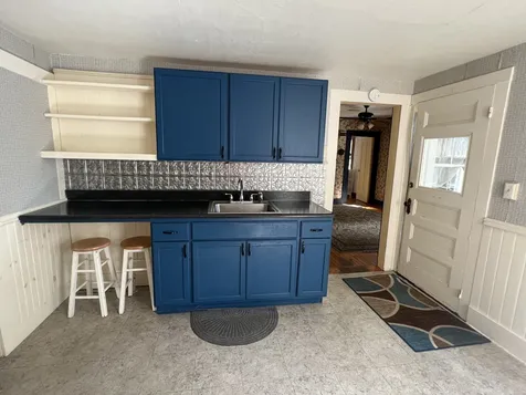 18 Hanover Street Claremont NH 03743