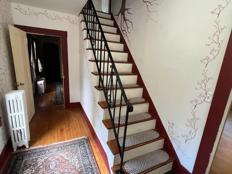 18 Hanover Street Claremont NH 03743