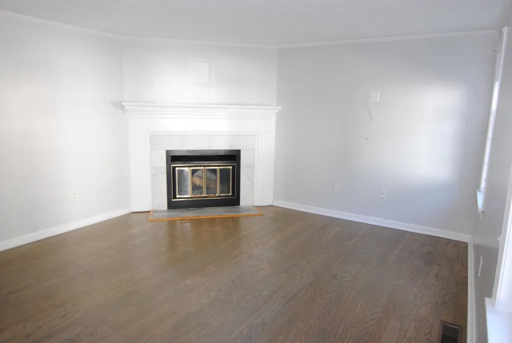 45 Hawkstead Hollow Nashua NH 03063