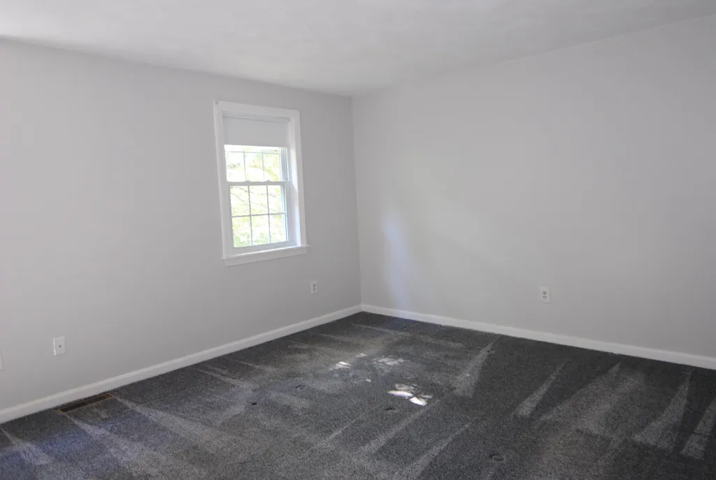 45 Hawkstead Hollow Nashua NH 03063