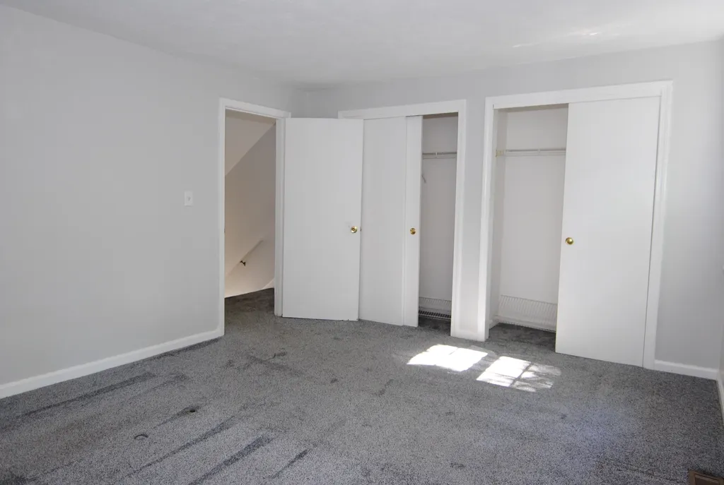 45 Hawkstead Hollow Nashua NH 03063