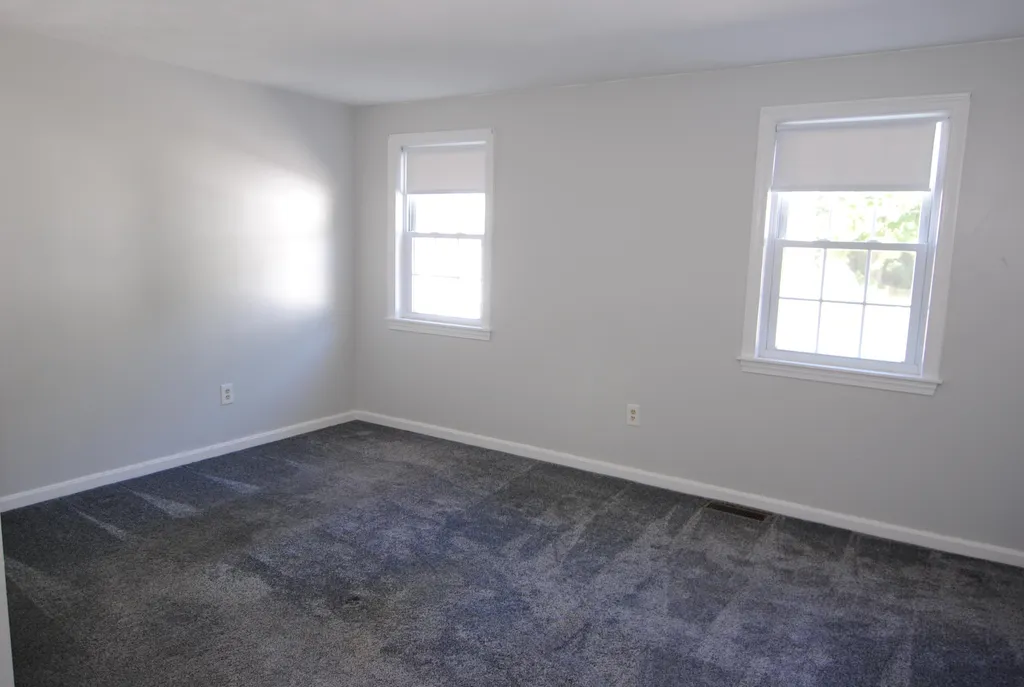 45 Hawkstead Hollow Nashua NH 03063