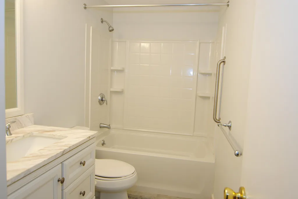 45 Hawkstead Hollow Nashua NH 03063
