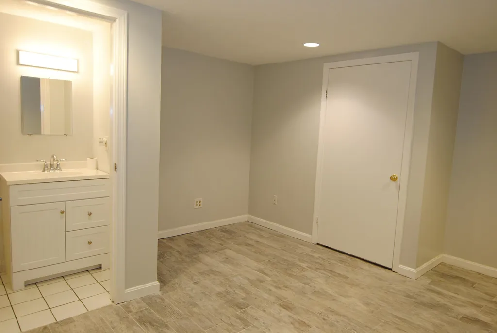 45 Hawkstead Hollow Nashua NH 03063