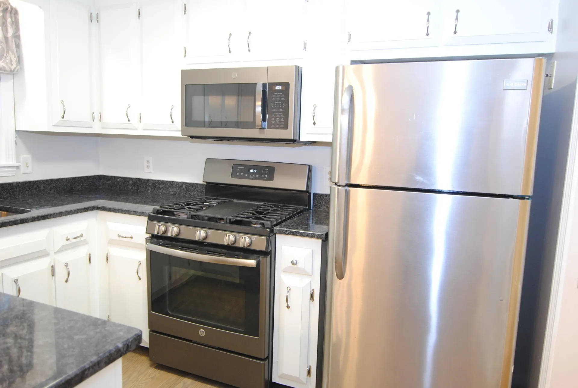 45 Hawkstead Hollow Nashua NH 03063