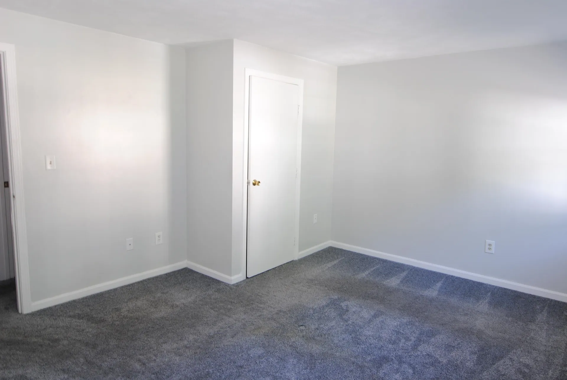 45 Hawkstead Hollow Nashua NH 03063
