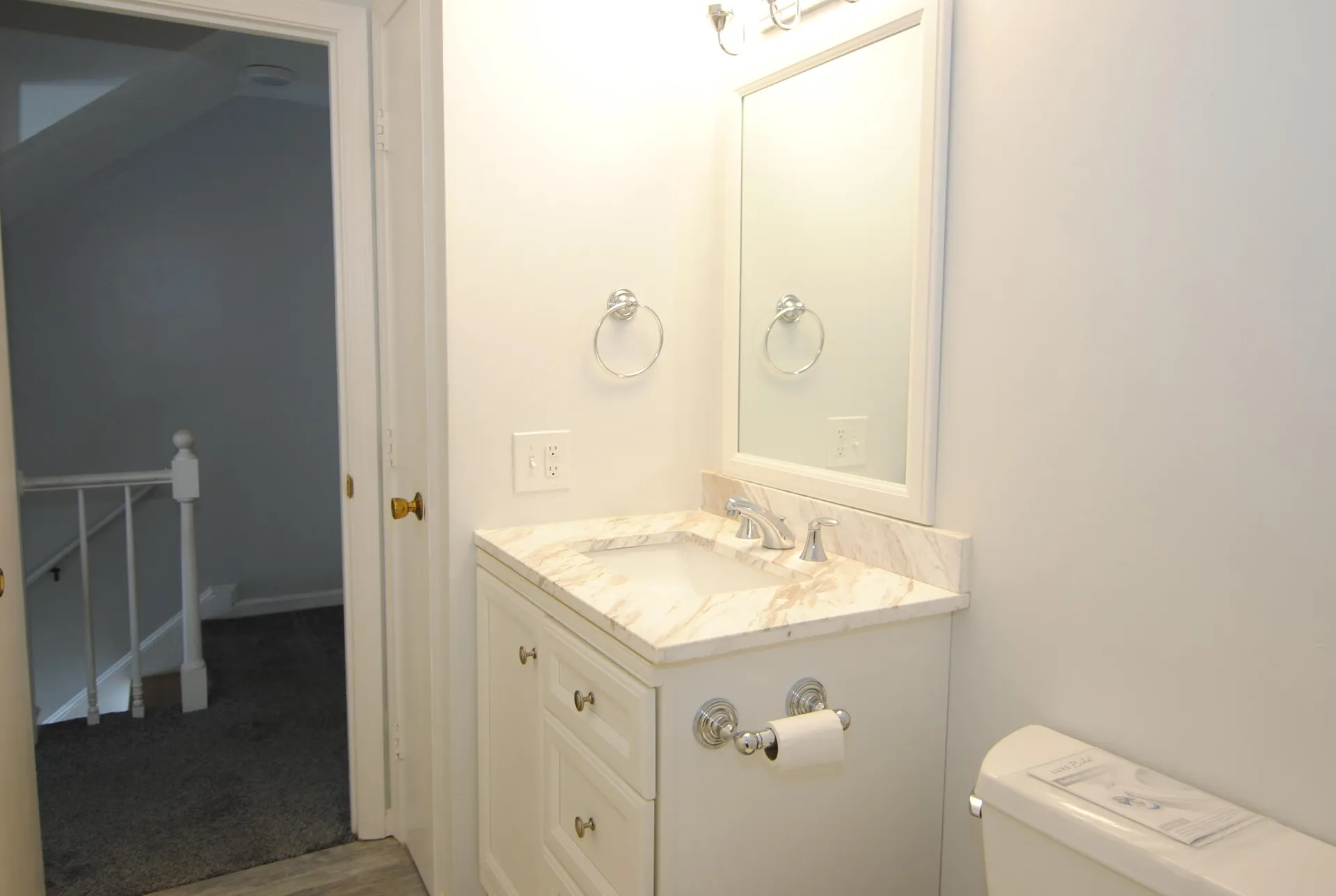 45 Hawkstead Hollow Nashua NH 03063