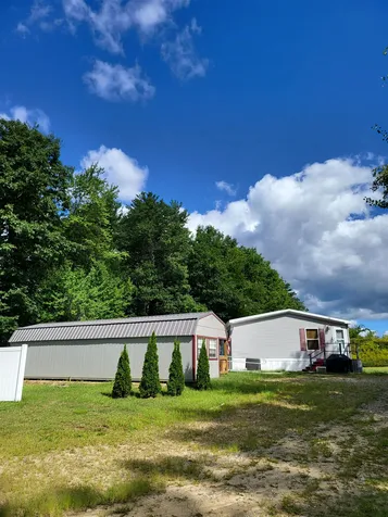 18 Old Dump Road Northwood NH 03261