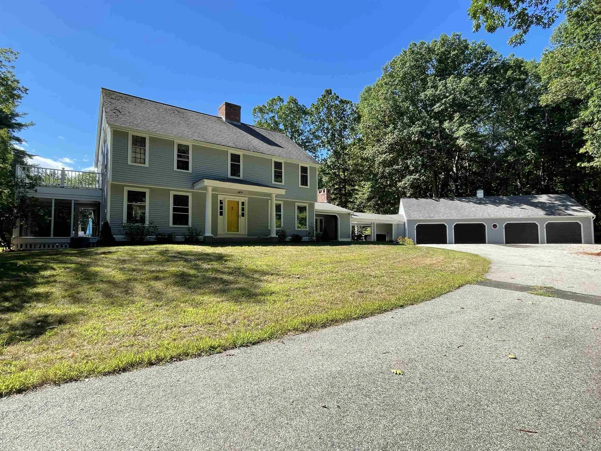 22 Wilcombs Way Chester NH 03036