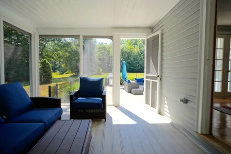 22 Wilcombs Way Chester NH 03036