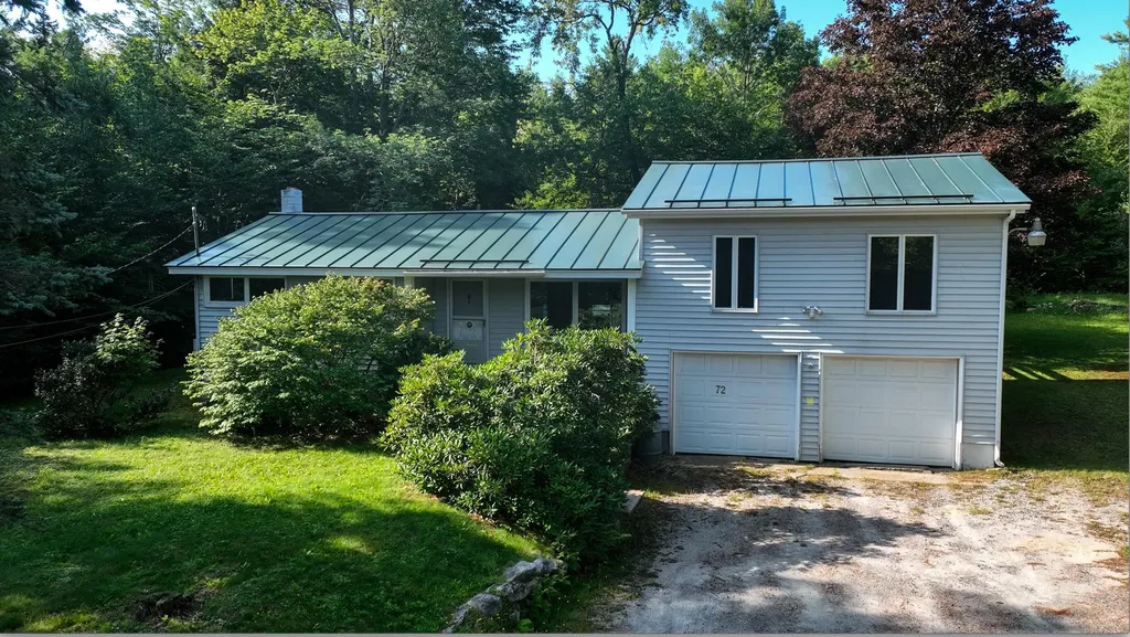 72 Hominy Pot Road New London NH 03257