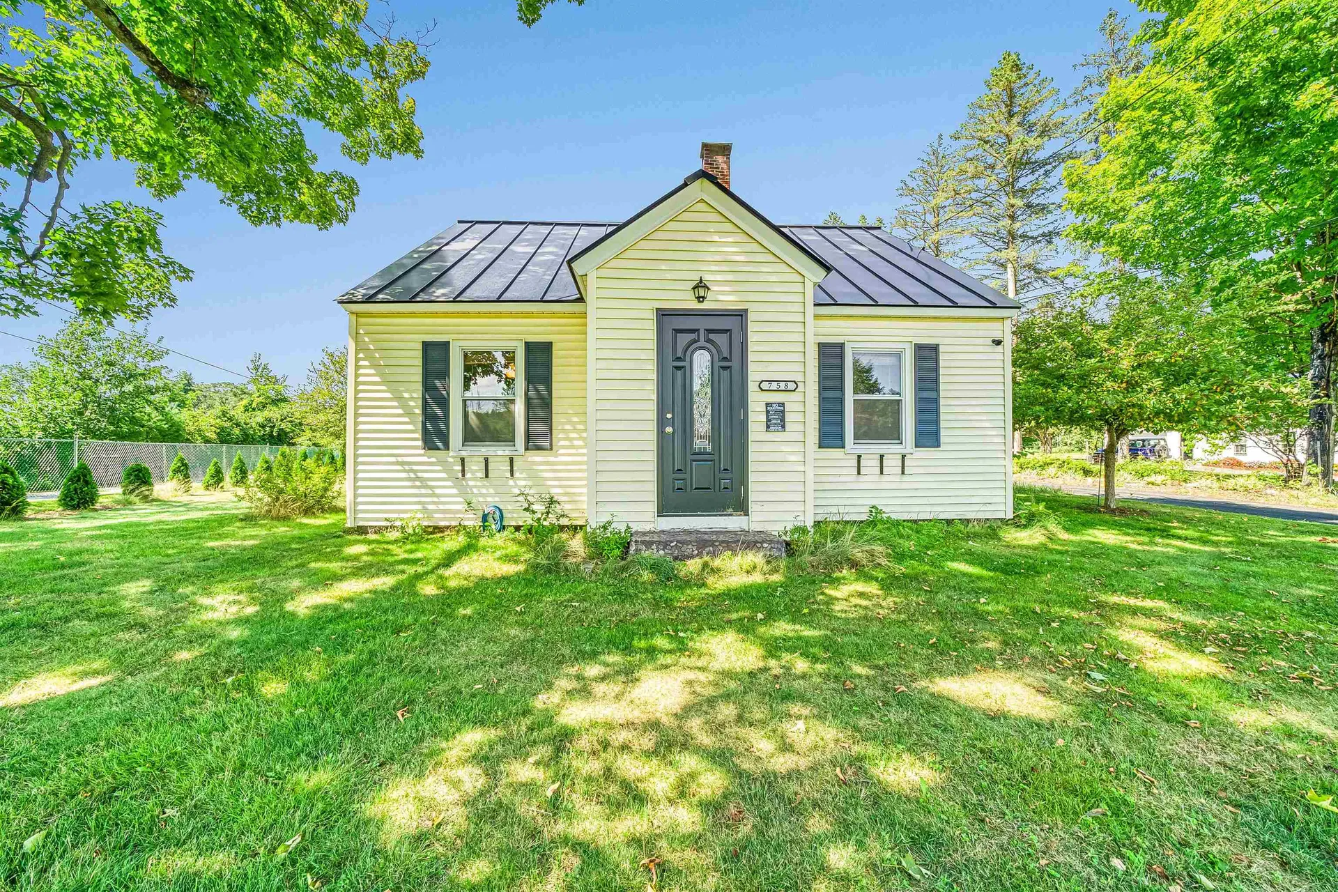 758 Old Claremont Road Charlestown NH 03603