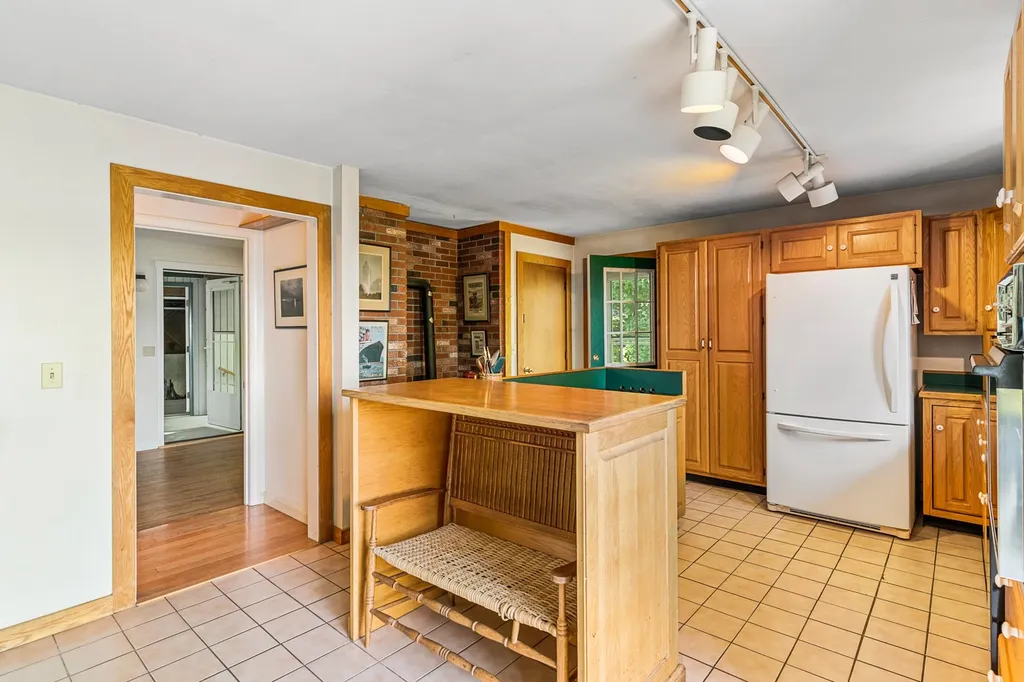 230 Burkehaven Hill Road Sunapee NH 03782