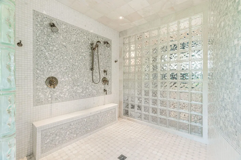 32 Wisteria Drive Dover NH 03820