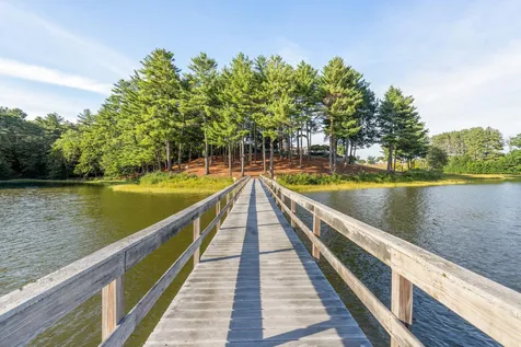 32 Wisteria Drive Dover NH 03820