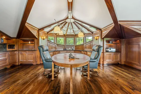 32 Wisteria Drive Dover NH 03820
