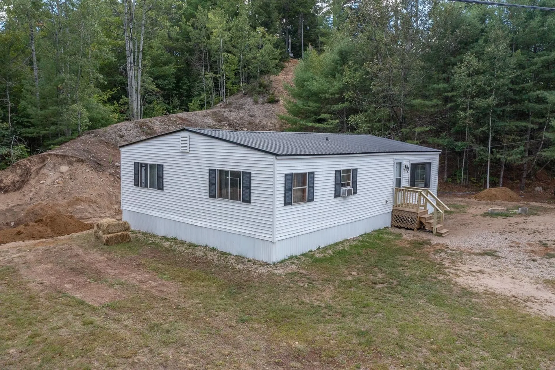 24 Robbins Nest Road Thornton NH 03285