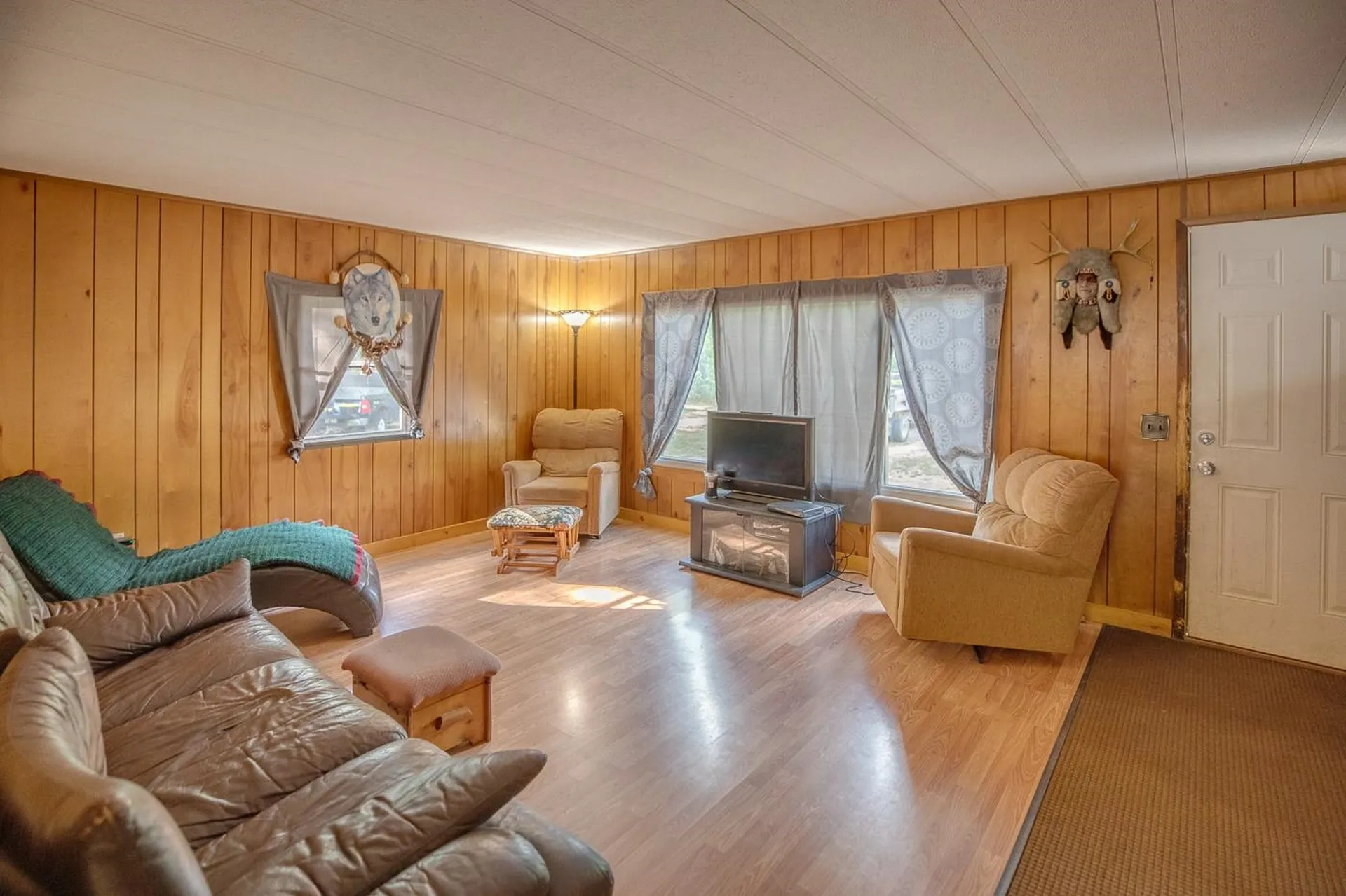 24 Robbins Nest Road Thornton NH 03285