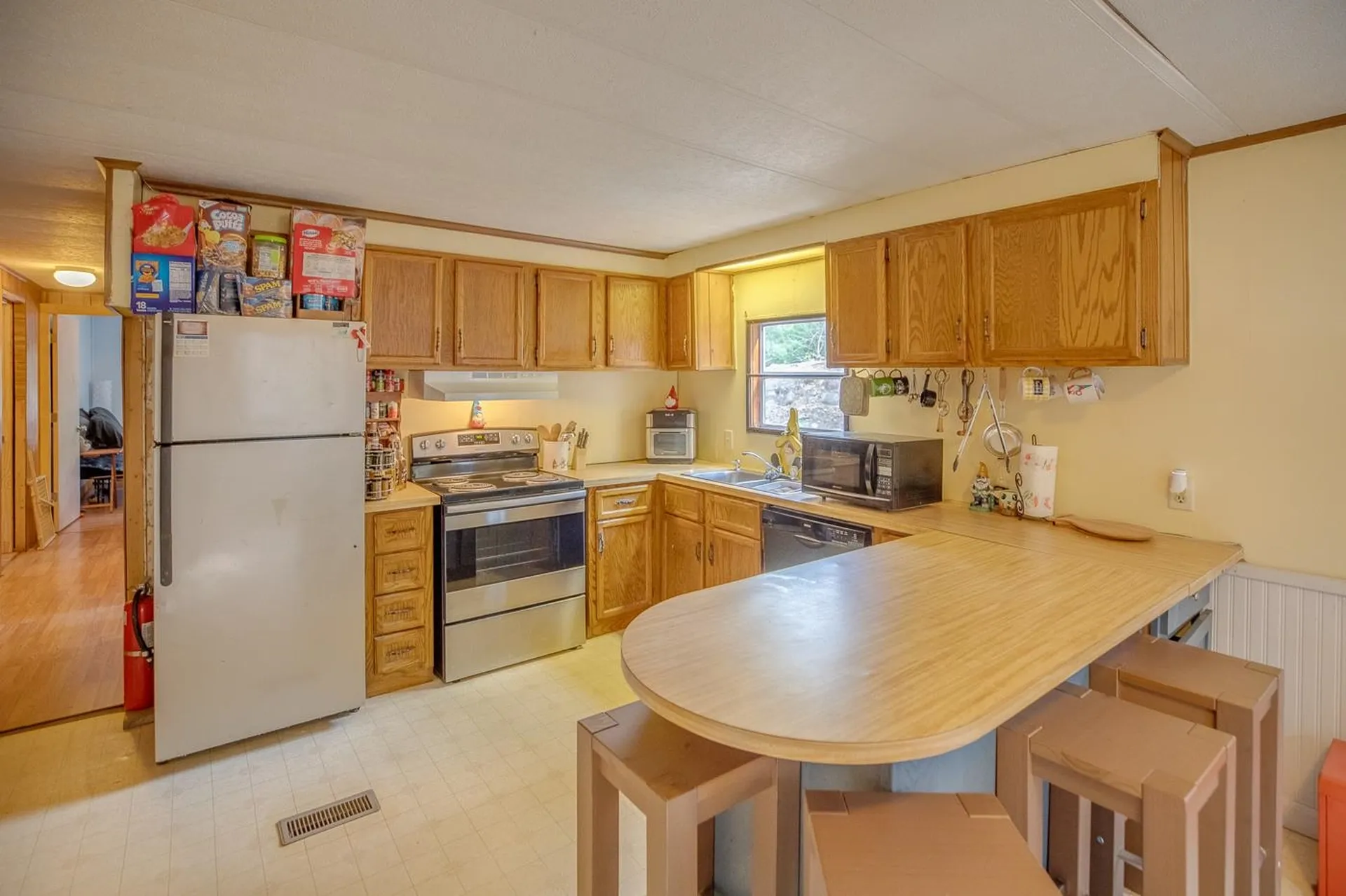 24 Robbins Nest Road Thornton NH 03285