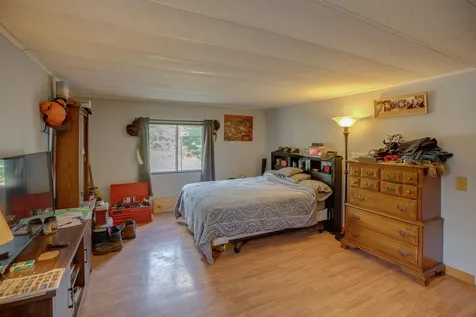 24 Robbins Nest Road Thornton NH 03285