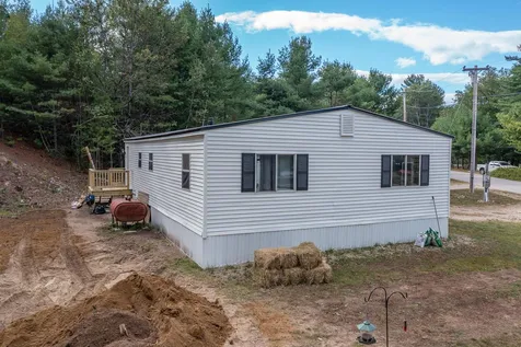 24 Robbins Nest Road Thornton NH 03285
