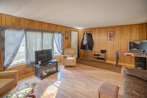 24 Robbins Nest Road Thornton NH 03285