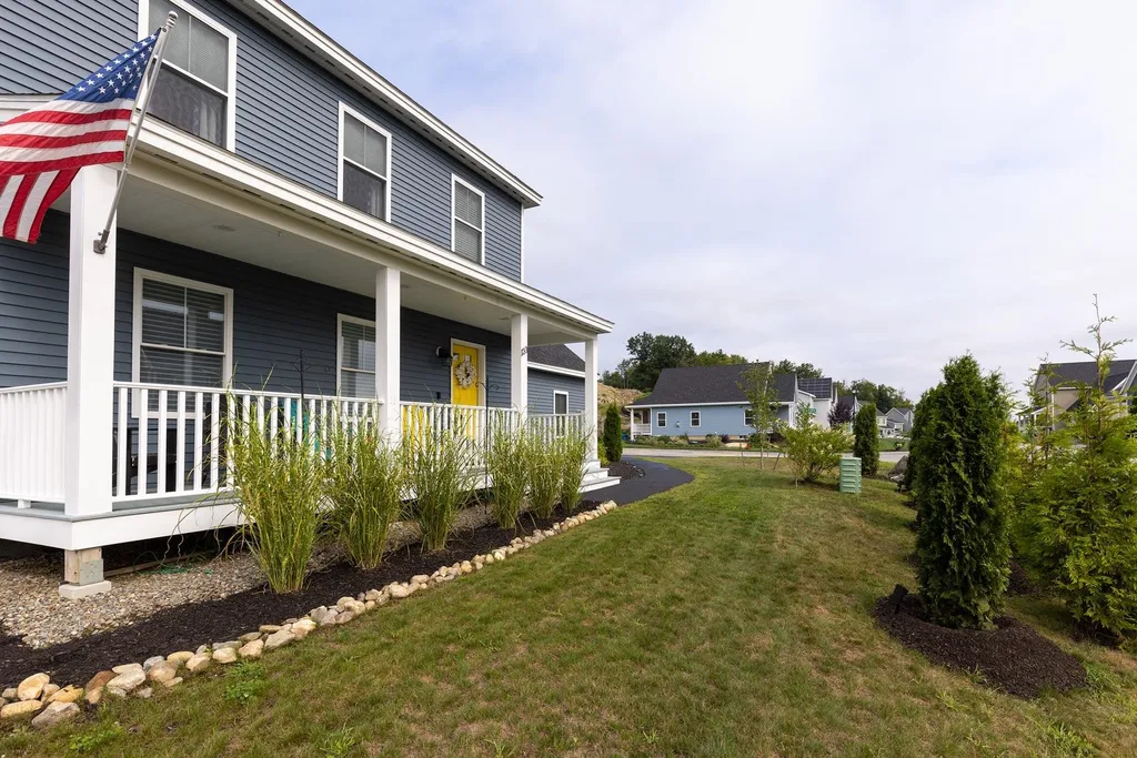 123 Fillmore Boulevard Rochester NH 03867
