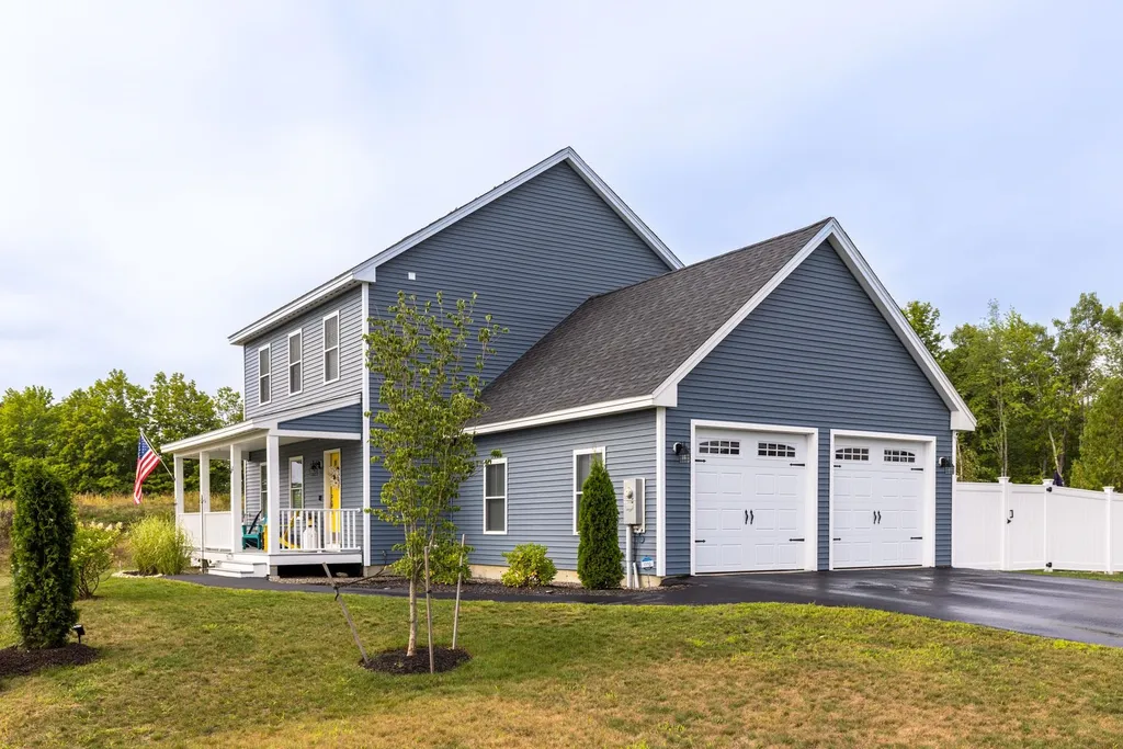 123 Fillmore Boulevard Rochester NH 03867