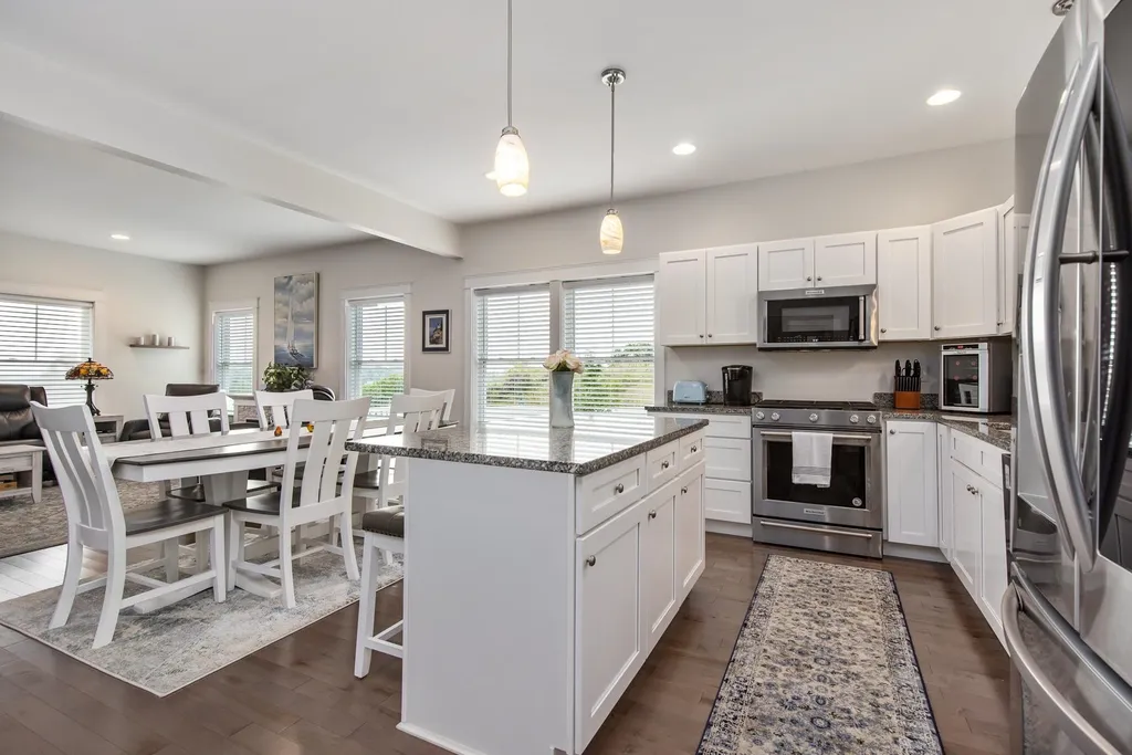 123 Fillmore Boulevard Rochester NH 03867