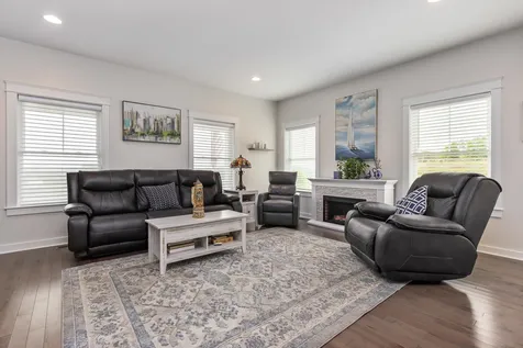 123 Fillmore Boulevard Rochester NH 03867