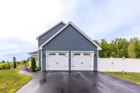 123 Fillmore Boulevard Rochester NH 03867