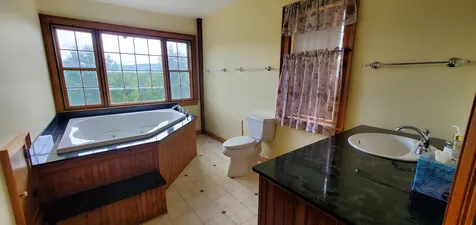 1222 Gov Meldrim Thomson Scenic Highway Orford NH 03777