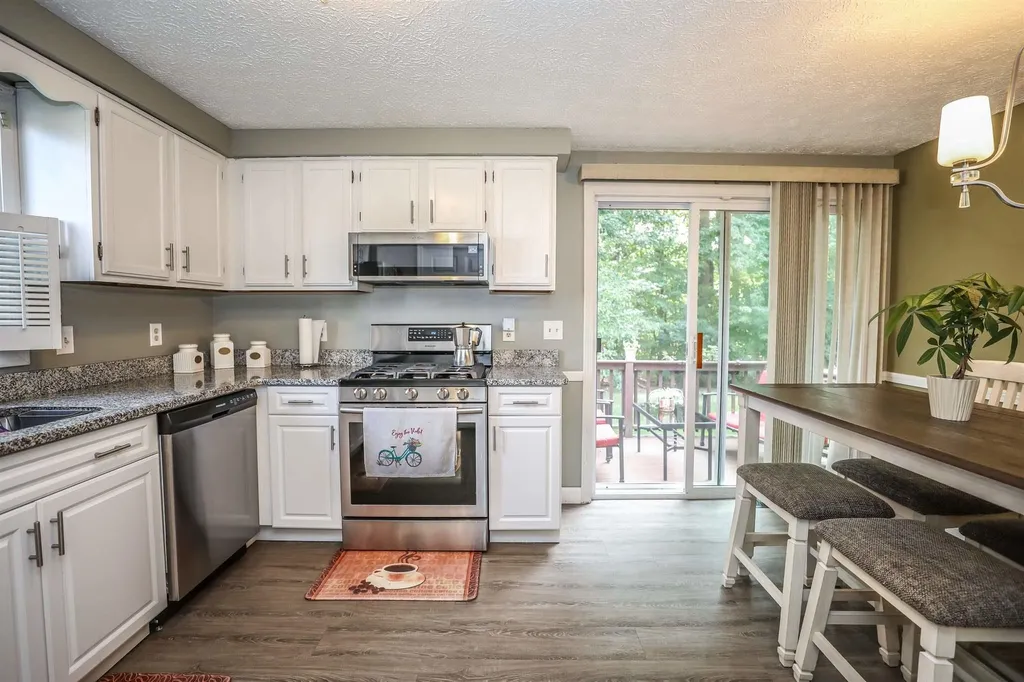 1555 Bodwell Road Manchester NH 03109