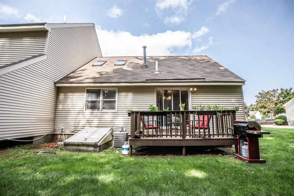 1555 Bodwell Road Manchester NH 03109