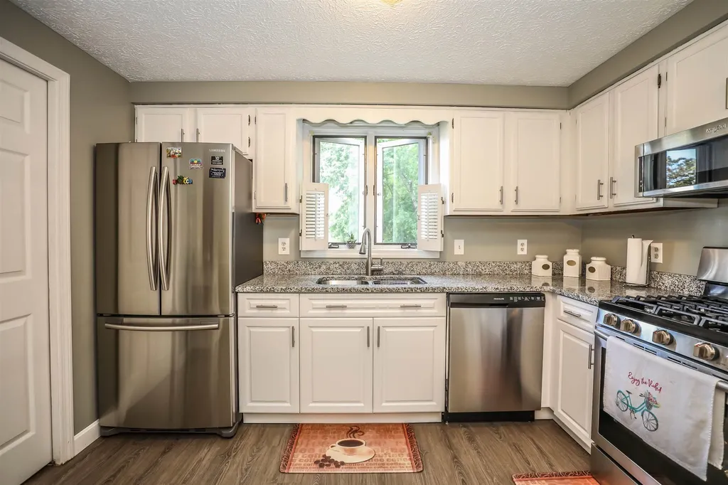 1555 Bodwell Road Manchester NH 03109