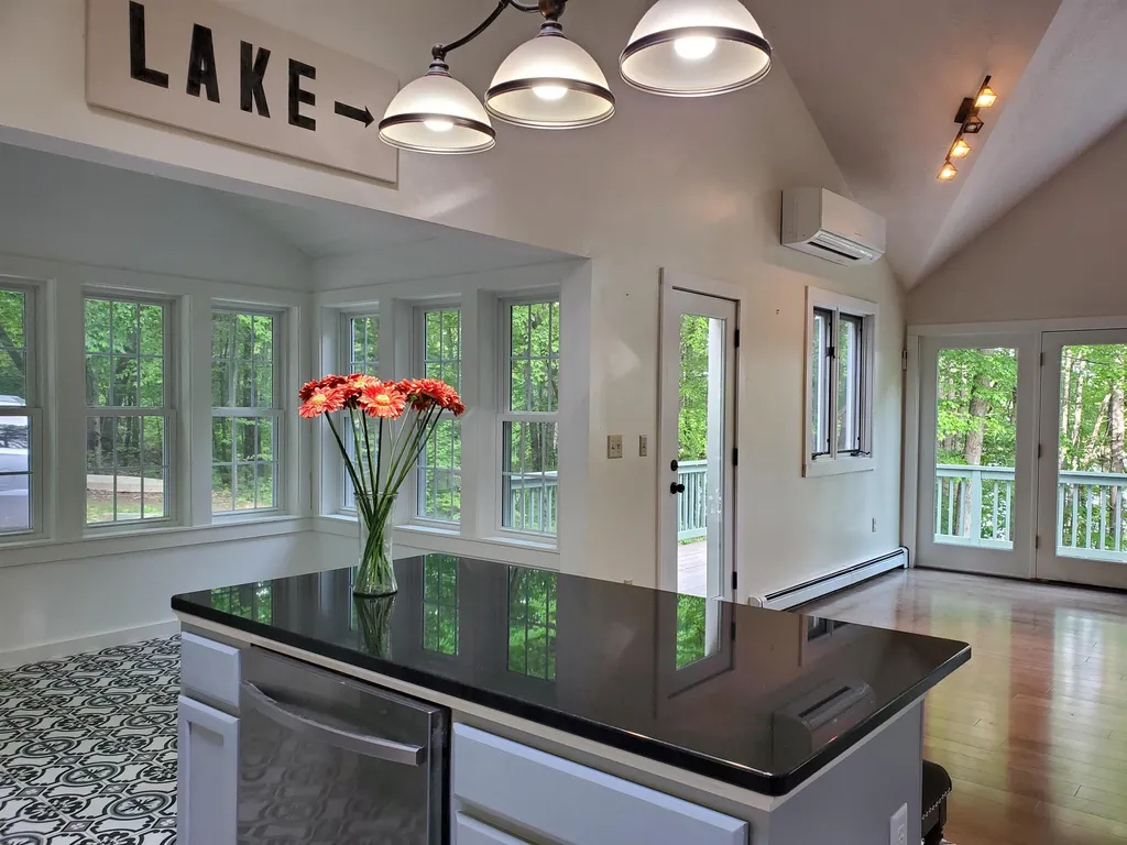12 Treehouse Way Barrington NH 03825