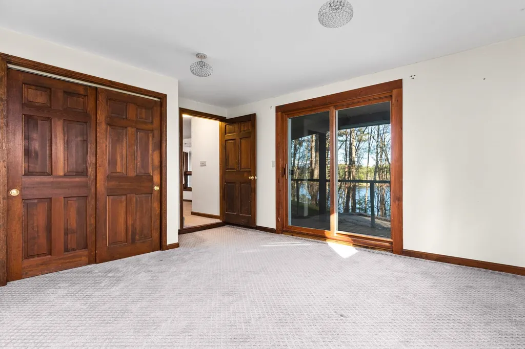 12 Treehouse Way Barrington NH 03825