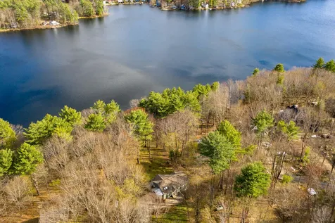 12 Treehouse Way Barrington NH 03825