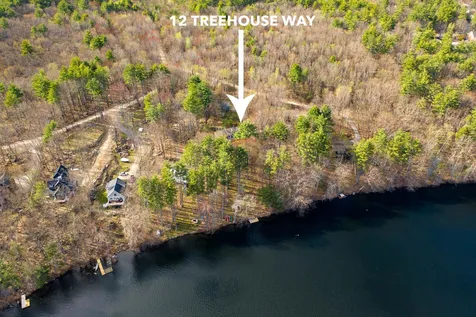 12 Treehouse Way Barrington NH 03825