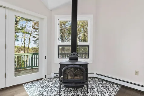 12 Treehouse Way Barrington NH 03825