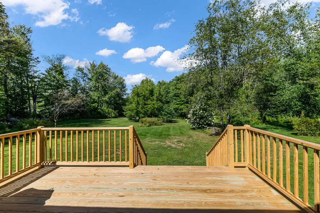 402 Cross Hill Road Wilmot NH 03287