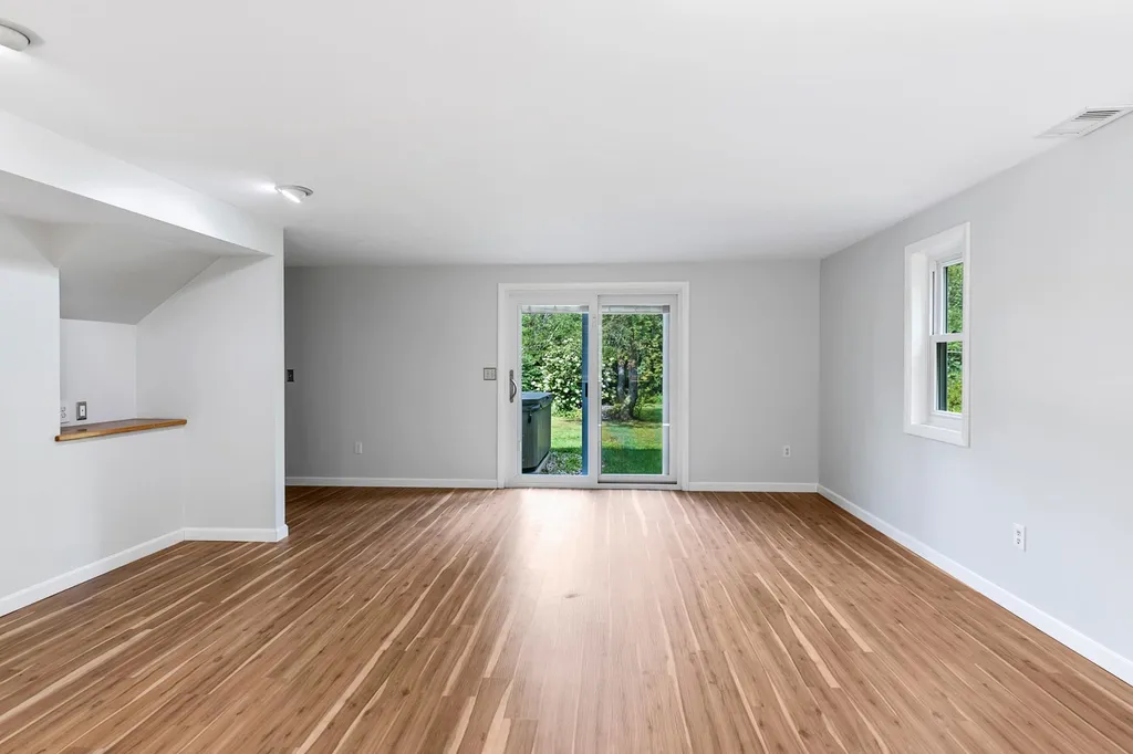 402 Cross Hill Road Wilmot NH 03287