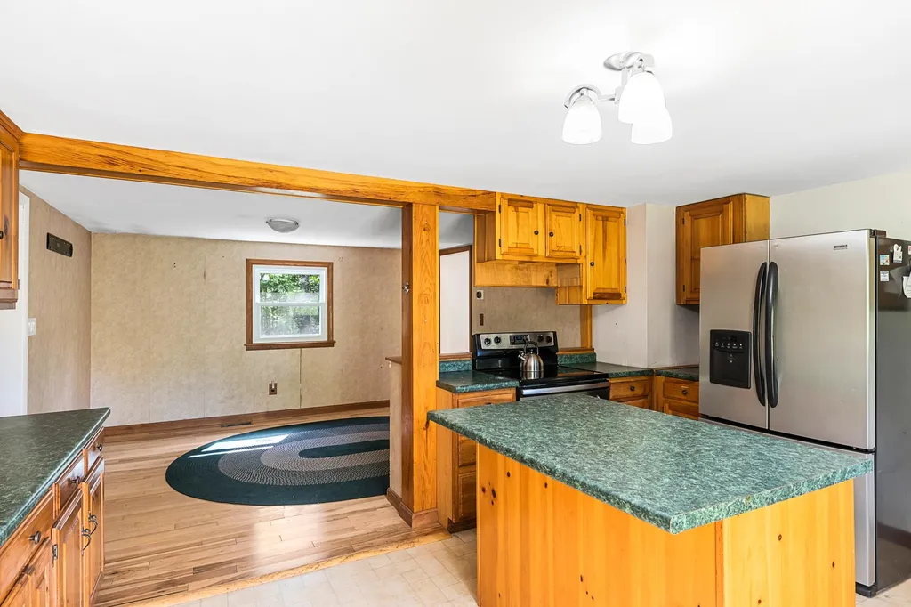 402 Cross Hill Road Wilmot NH 03287