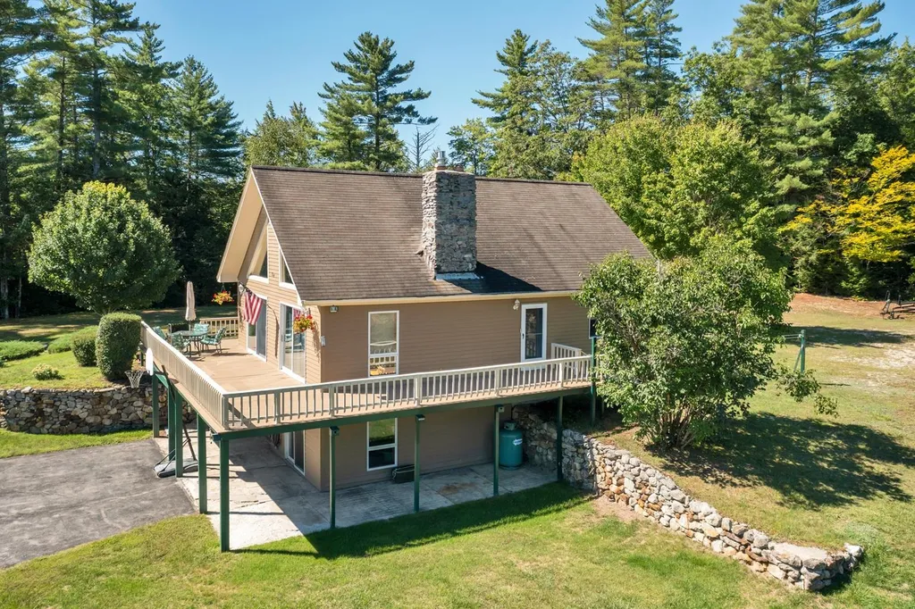 78 Old Tate Lane Middleton NH 03887